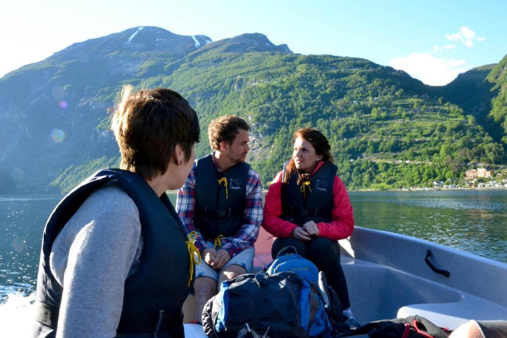 Grande Hytteutleige Og Camping Geiranger Εξωτερικό φωτογραφία